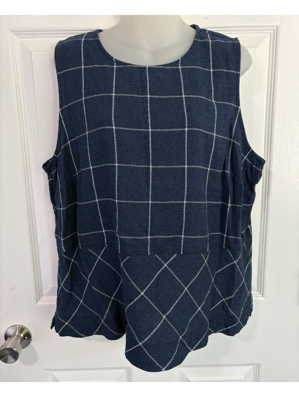 J. Jill Denim Plaid Sleeveless Pullover Round Neck Top Pleated Blue White L
